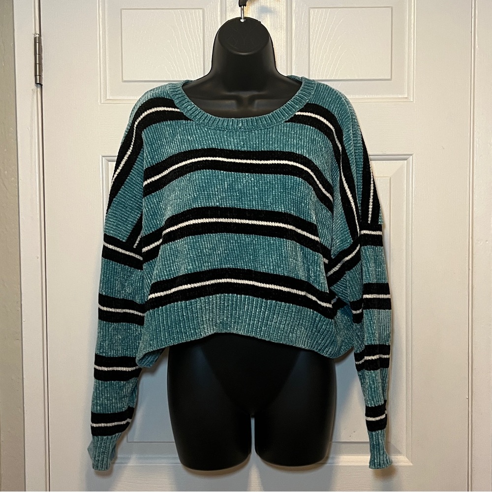 Wild Fable Teal Black Stripe Chenille Thread Soft Sweater Crew L